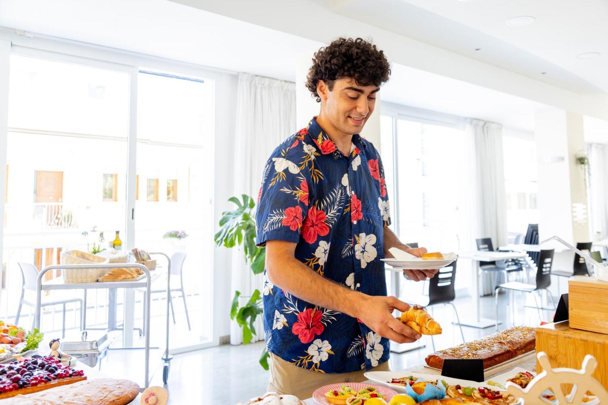 Hotel Kim Rimini Eksteriør bilde