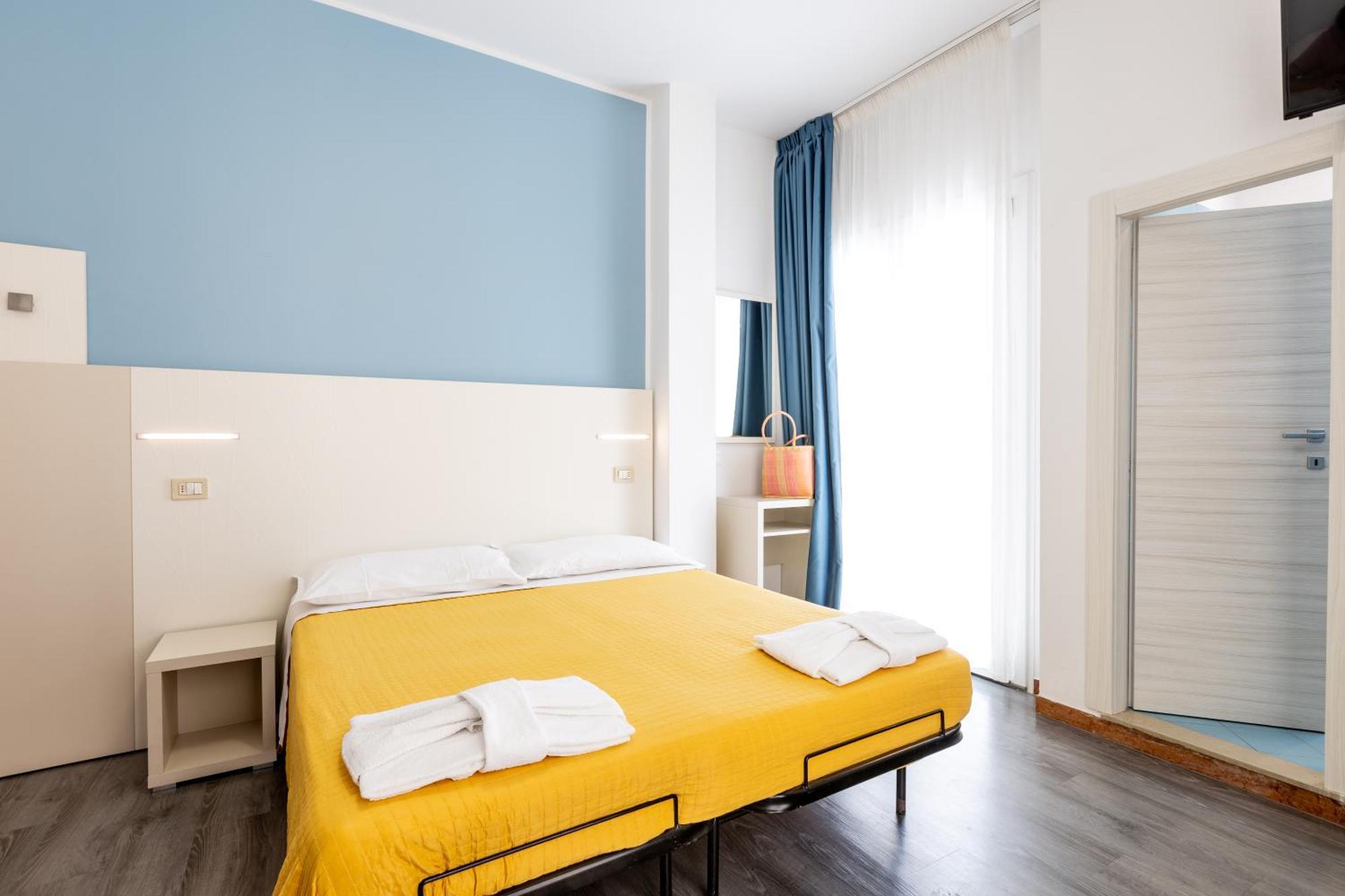 Hotel Kim Rimini Eksteriør bilde