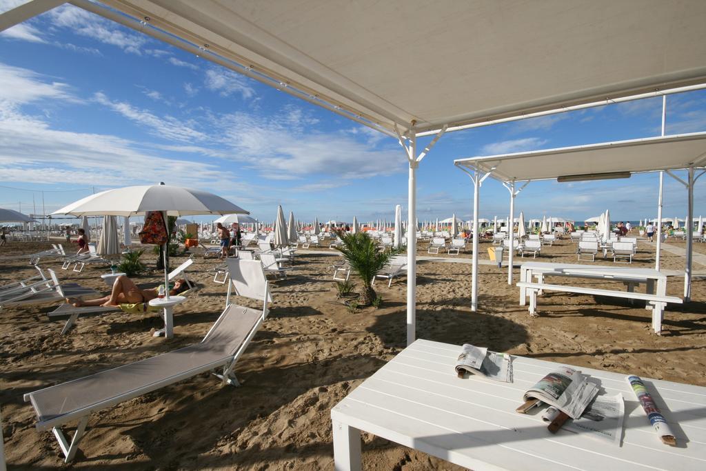 Hotel Kim Rimini Eksteriør bilde