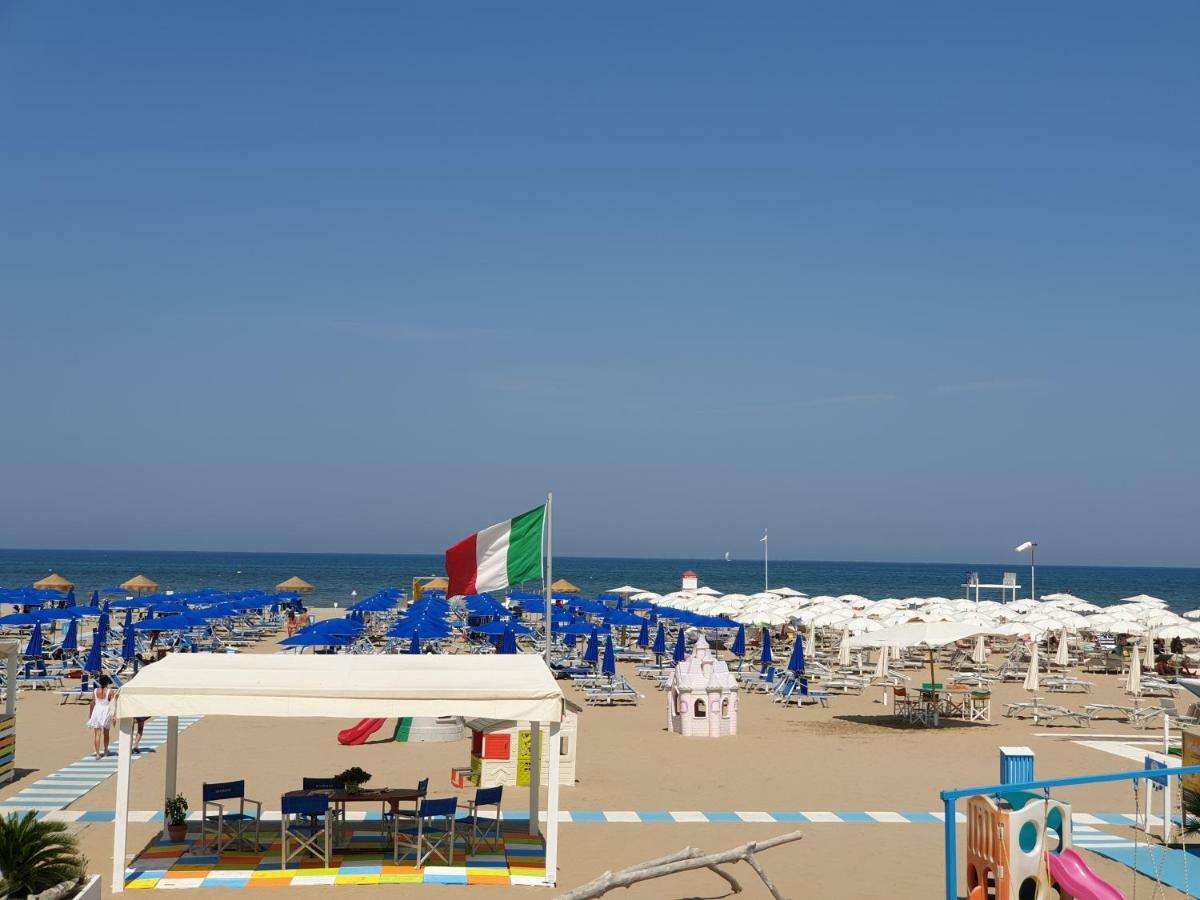 Hotel Kim Rimini Eksteriør bilde